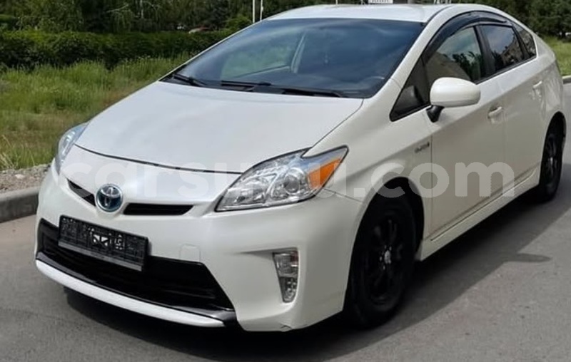 Big with watermark toyota prius burkina faso ouagadougou 12036