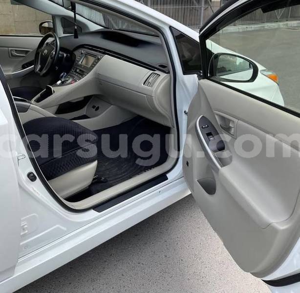 Big with watermark toyota prius burkina faso ouagadougou 12036