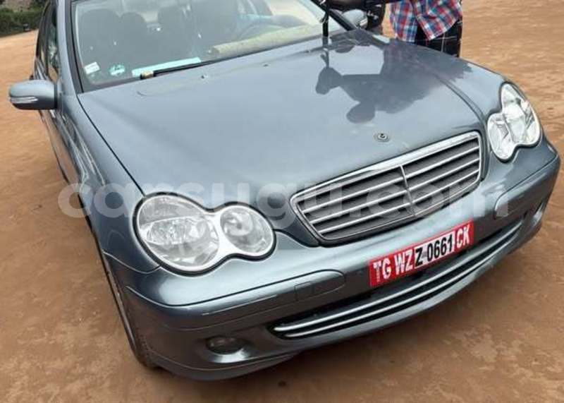 Big with watermark mercedes benz 190 series burkina faso ouagadougou 12079