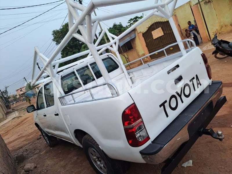 Big with watermark toyota hilux burkina faso ouagadougou 12103