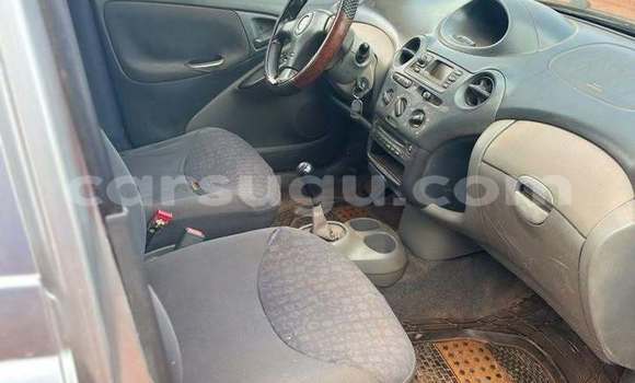 Acheter Occasion Voiture Toyota Yaris Gris à Ouagadougou, Burkina-Faso Acheter Occasion Voiture Toyota Yaris Gris à Ouagadougou, Burkina-Faso