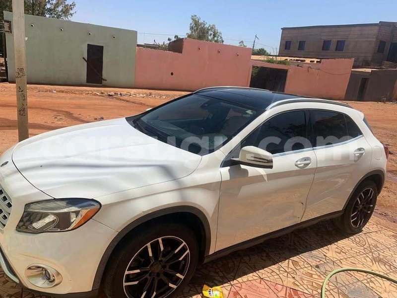 Big with watermark mercedes benz gla klasse burkina faso ouagadougou 12121