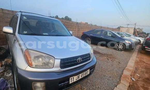 Acheter Occasion Voiture Toyota RAV4 Gris à Ouagadougou, Burkina-Faso