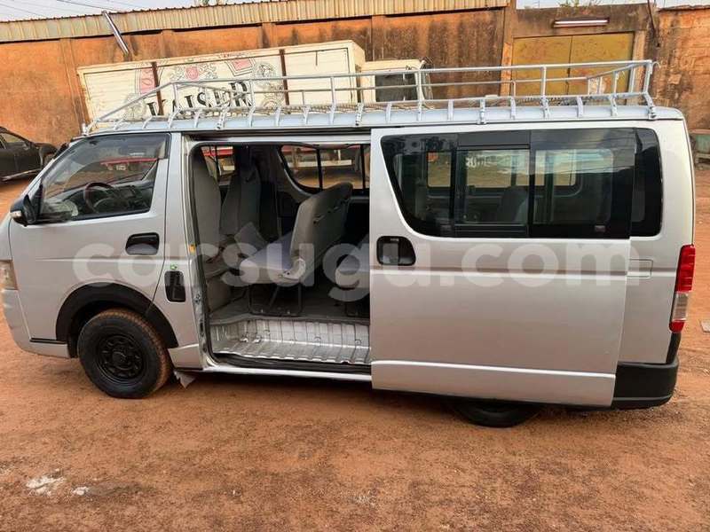 Big with watermark toyota hiace burkina faso ouagadougou 12132