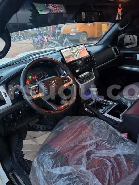 Big with watermark toyota land cruiser burkina faso ouagadougou 12157