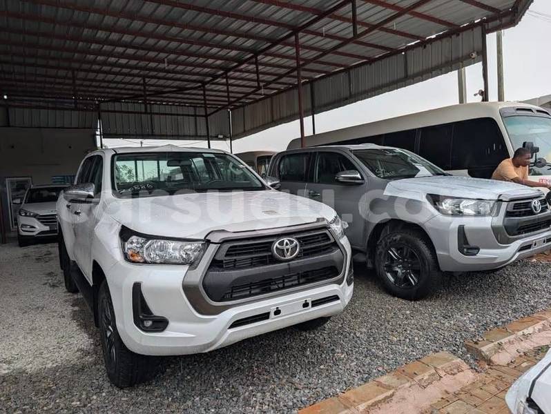 Big with watermark toyota hilux burkina faso ouagadougou 12166