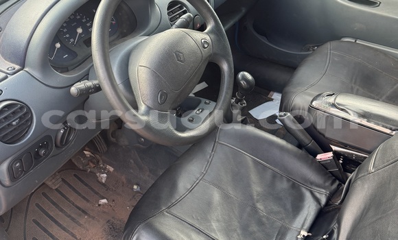 Acheter Import Voiture Renault Kangoo Bleu à Ouagadougou, Burkina-Faso Acheter Import Voiture Renault Kangoo Bleu à Ouagadougou, Burkina-Faso