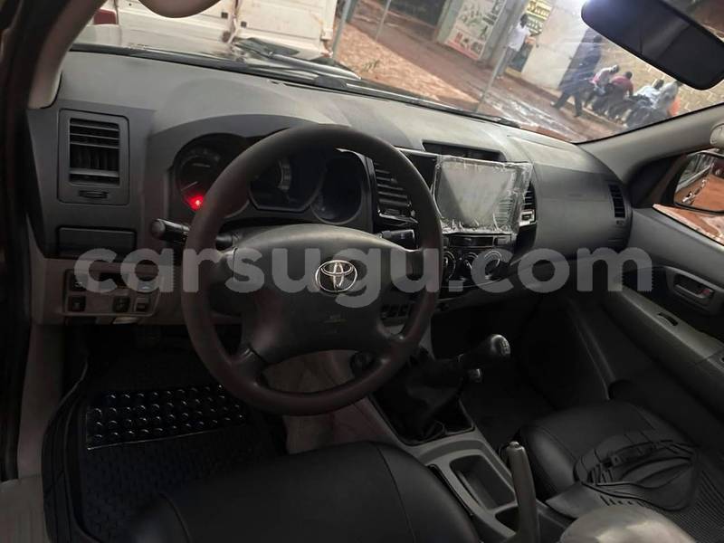 Big with watermark toyota hilux burkina faso ouagadougou 12172