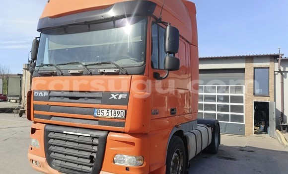Acheter Import Utilitaire DAF CF Rouge à Ouagadougou, Burkina-Faso Acheter Import Utilitaire DAF CF Rouge à Ouagadougou, Burkina-Faso