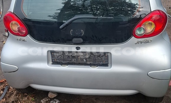 Acheter Occasion Voiture Toyota Yaris Bleu à Ouagadougou, Burkina-Faso