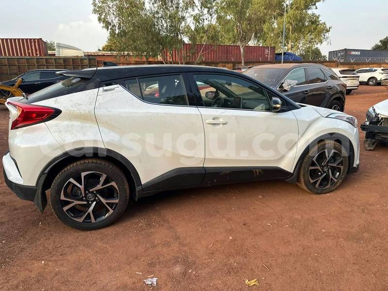 Big with watermark toyota c hr burkina faso ouagadougou 12201