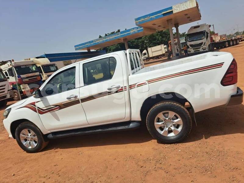 Big with watermark toyota hilux burkina faso ouagadougou 12203