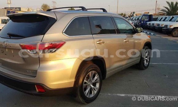 Acheter Import Voiture Toyota Highlander Other à Import - Dubai, Burkina-Faso Acheter Import Voiture Toyota Highlander Other à Import - Dubai, Burkina-Faso