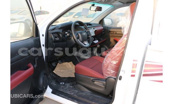 Sayi Imported Toyota Hilux Other Mota in Import - Dubai a Burkina Faso Sayi Imported Toyota Hilux Other Mota in Import - Dubai a Burkina Faso
