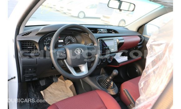 Sayi Imported Toyota Hilux Other Mota in Import - Dubai a Burkina Faso Sayi Imported Toyota Hilux Other Mota in Import - Dubai a Burkina Faso