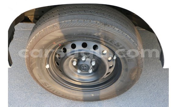 Sayi Imported Toyota Hilux Other Mota in Import - Dubai a Burkina Faso Sayi Imported Toyota Hilux Other Mota in Import - Dubai a Burkina Faso